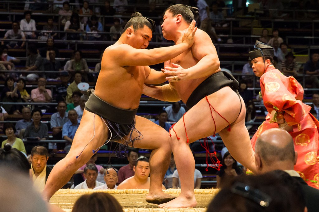 Sumo-Wrestling-in-Japan1
